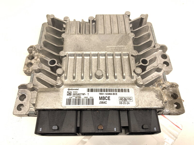 Riadiaca jednotka motora Ford Focus II (DA_, HCP, DP) 2004 - 2013 7M51-12A650-BCE