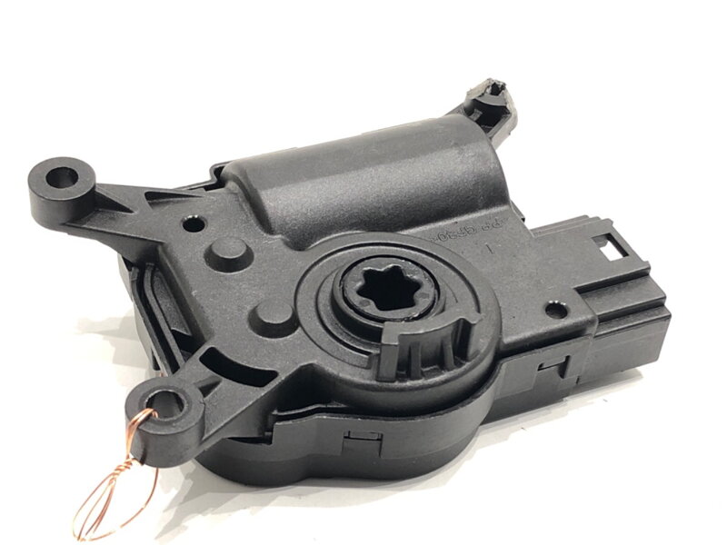 Motor radiátora kúrenia Skoda Octavia III Combi (5E5, 5E6) 2012 - 2022 2Q0907511G