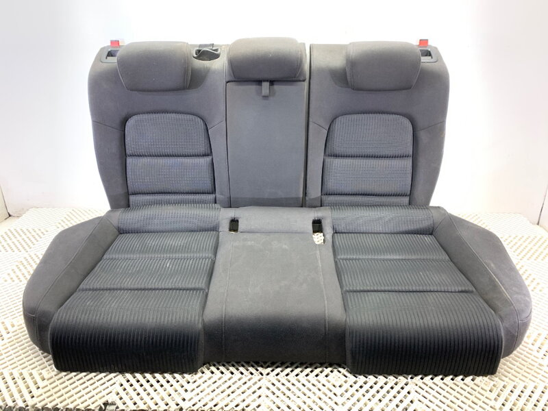 Lavica / sedačka druhý RAD Audi A4 B8 Avant (8K5) 2007 - 2015