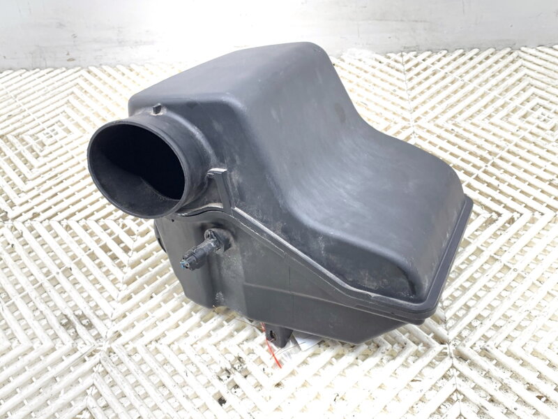 Rezonátor vzduchu Chrysler Pacifica 2016 - 2022 33357C