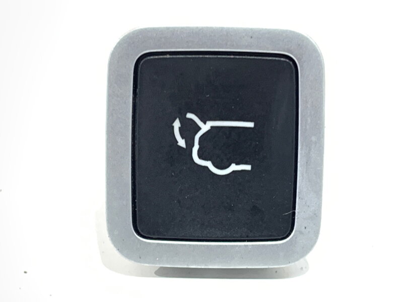 Tlačidlo otvárania veka batožinového priestoru Chrysler Pacifica 2016 - 2022