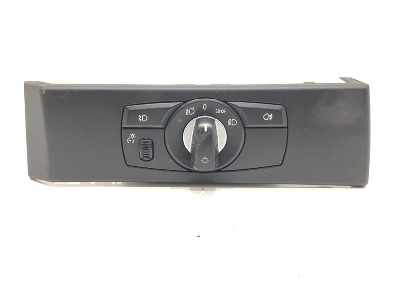Spínač svetiel BMW 5 Touring (E61) 2004 - 2010 6988565
