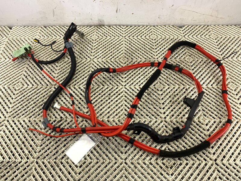 PÓL / svorka (BATÉRIE) plus BMW X3 (E83) 2003 - 2011 3452235