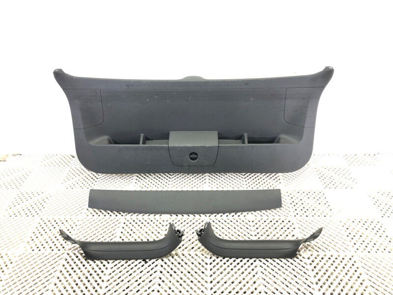 Čalúnenie veka batožinového priestoru kufra VW Golf VII Variant (BA5, BV5) 2013 - 2022