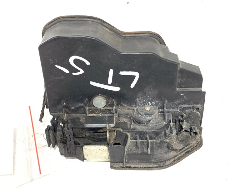 Zámok dverí ľavý zadný BMW 1 (E87) 2003 - 2013 7167075