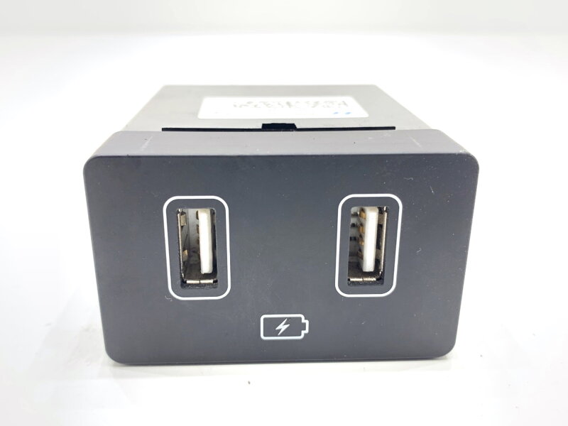 Zásuvka / uloženie USB Hyundai Tucson (NX4E, NX4A) 2020 - 2022 96125-N9500