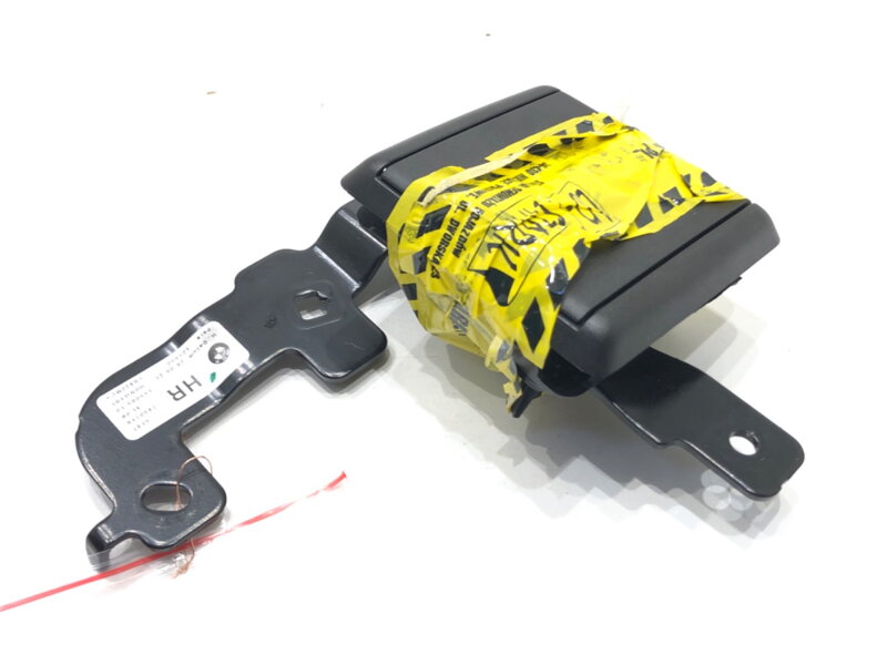 Uchytenie držiak sieťky rolety kufra pravé BMW 3 Touring (G21, G81) 2019 - 2022