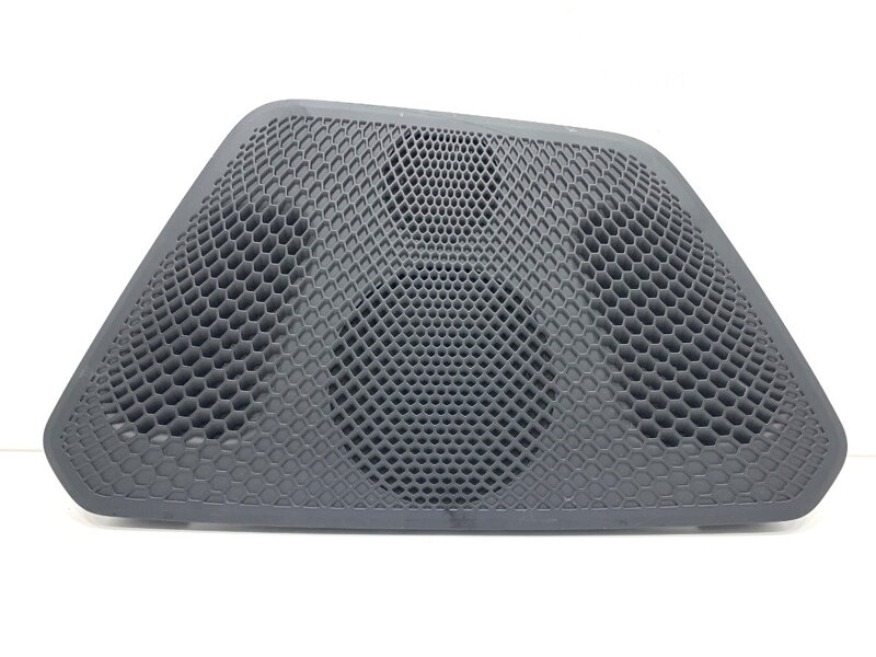 Mriežka stredová záslepka reproduktor prístrojovej dosky konzoly BMW 3 Touring (G21, G81) 2019 - 2022 6831281