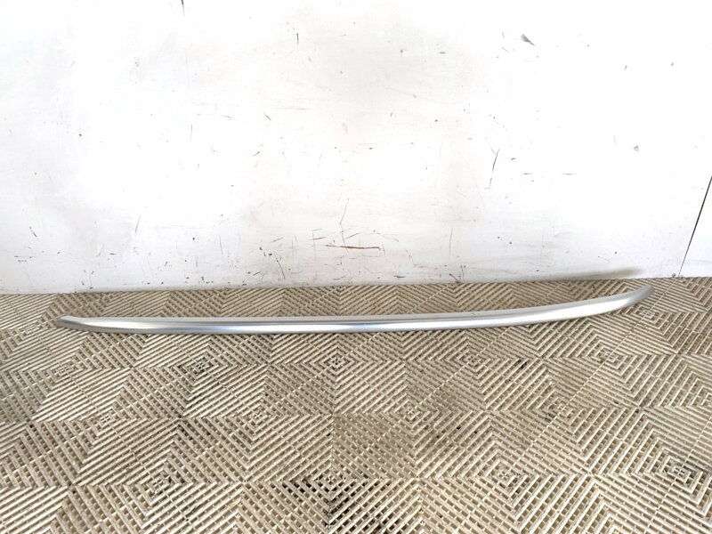 Strešný nosič / lyžina strešný ľavá Seat Leon (5F1) 2012 - 2022