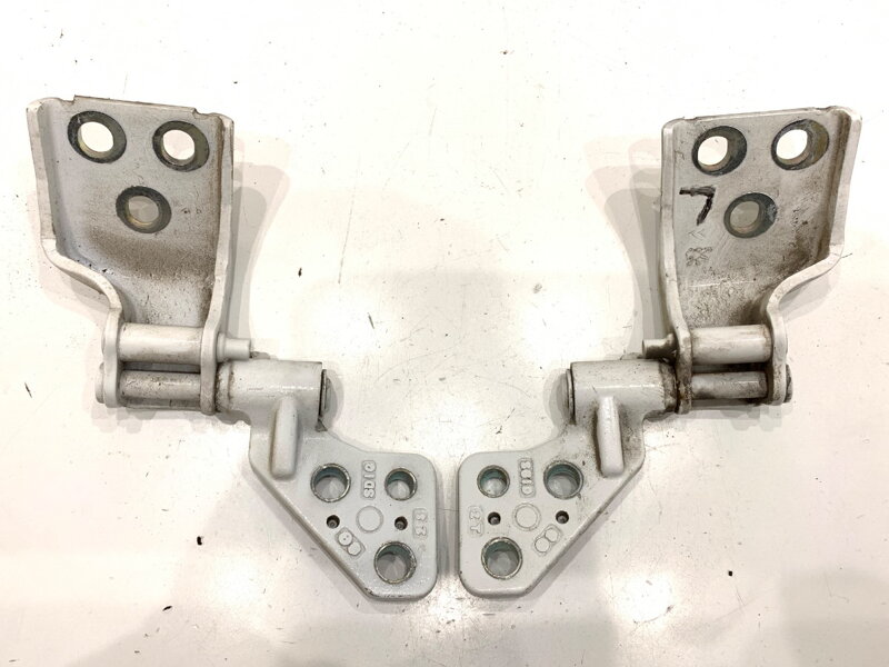 Pánty dvere zadných ľavé Toyota Proace City 2019 - 2022