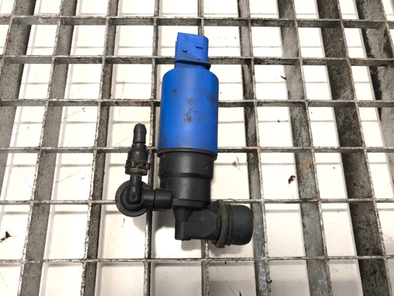 Pumpa / čerpadlo motor ostrekovača Volvo FH II 2012 - 2022 10R-0413048