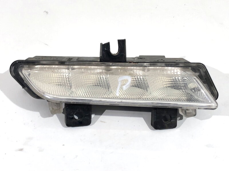 Svetlo DRL (DENNÉ SVIETENIE) pravé predné Renault Clio IV (BH_) 2012 - 2022 266003864R