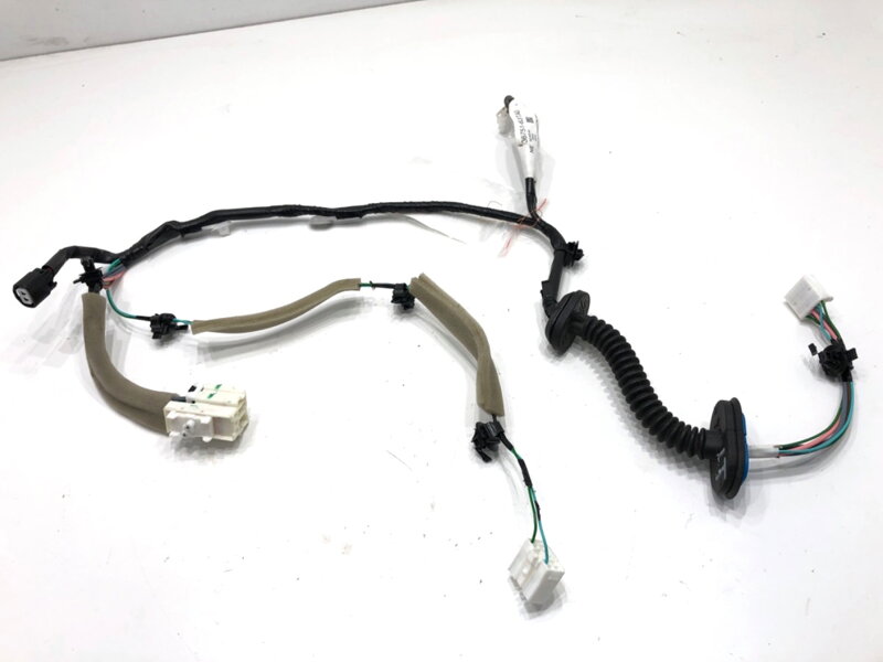 Kabeláž dvere zadná ľavá Suzuki S-cross 2022 - 2022 36751-63TA0