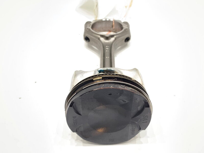 Piest S ojnicou Suzuki S-cross 2022 - 2022 K14D