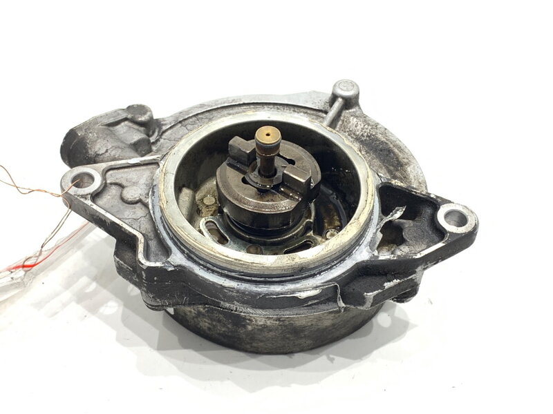 Čerpadlo podtlak Audi Q7 (4LB) 2006 - 2016