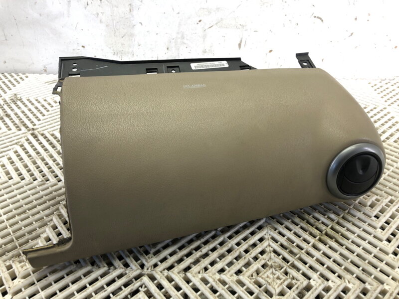 Airbag spolujazdca Nissan Note (E11, NE11) 2005 - 2013