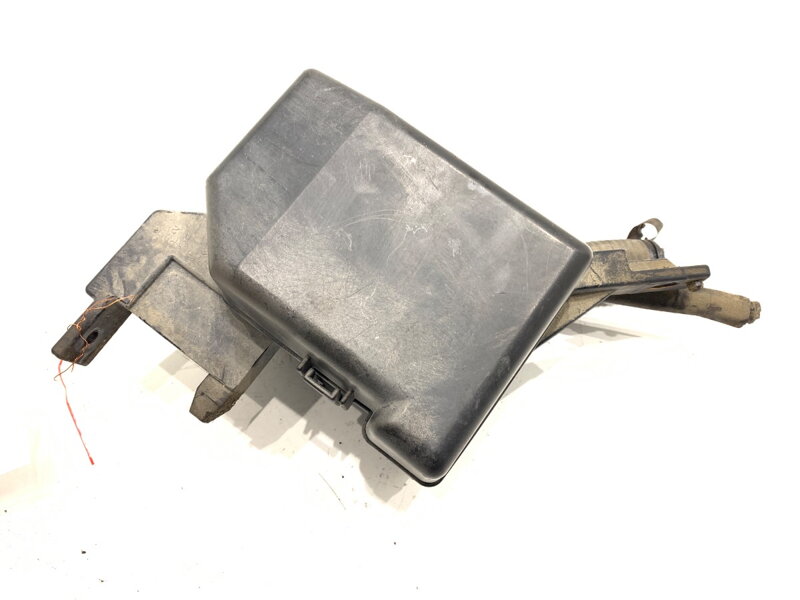 Poistková skrinka Fiat Sedici (189_) 2006 - 2014