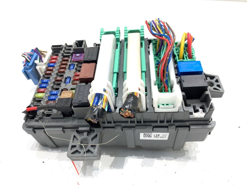 Poistková skrinka Honda Civic IX (FK) 2012 - 2022 TRO-G441