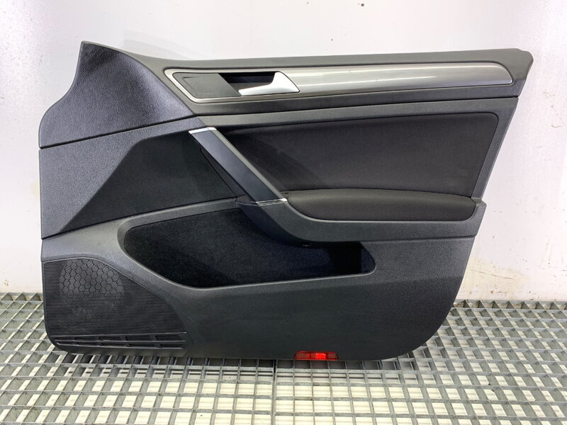 Tapacír dverí pravý predný VW Golf VII (5G1, BQ1, BE1, BE2) 2012 - 2022