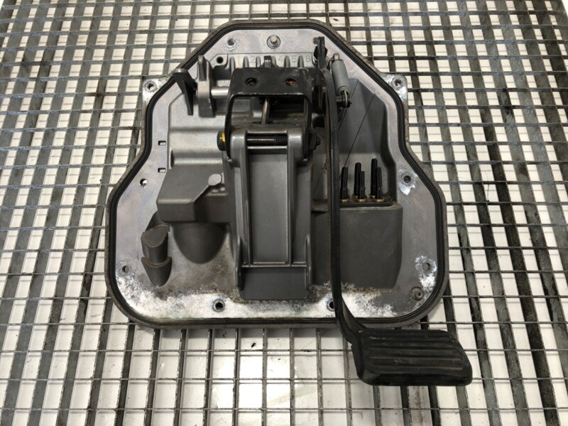 Pedále DAF XF 2012 - 2022 2106686