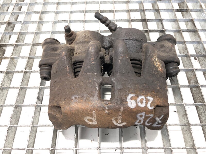 Brzdový strmeň pravý predný Peugeot Boxer Autobus 2005 - 2022