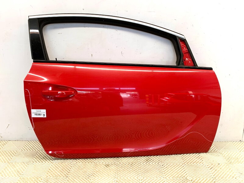 Dvere pravé predné Opel Astra J GTC 2011 - 2022