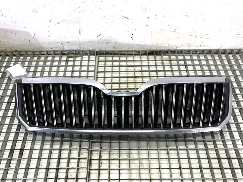 Maska chladiča grill Skoda Superb II Kombi (3T5) 2009 - 2015 3T0853668B