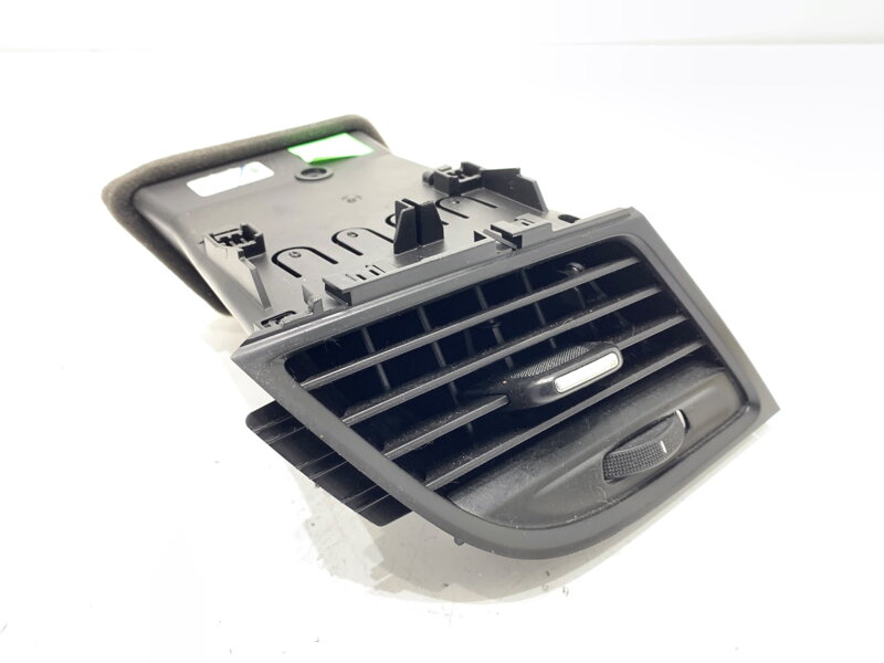 Mriežka ventilácie ľavá predná Opel Zafira Tourer C (P12) 2011 - 2022 13432401