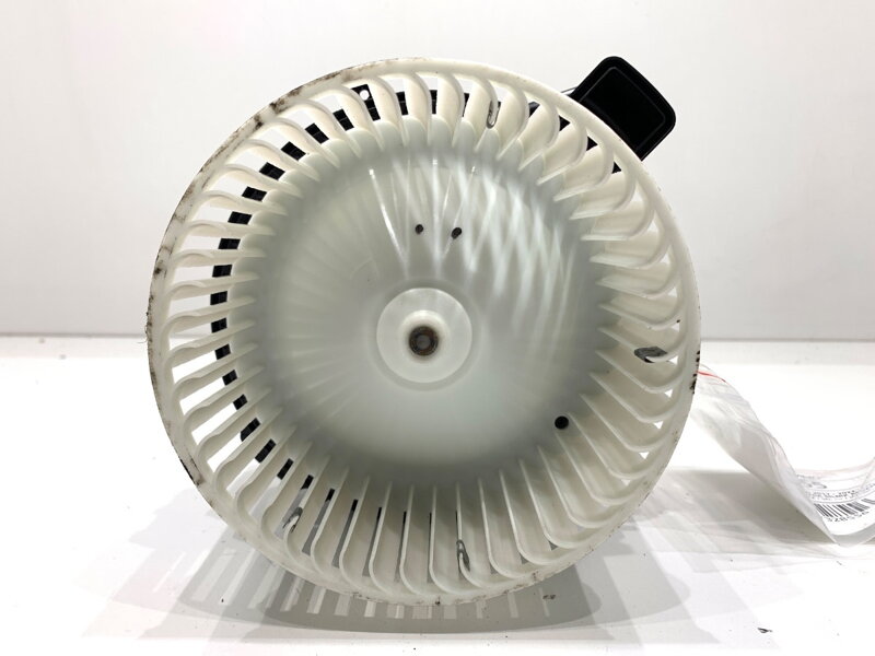 Ventilátor kúrenia Volvo XC60 II (246) 2017 - 2022 0130309512