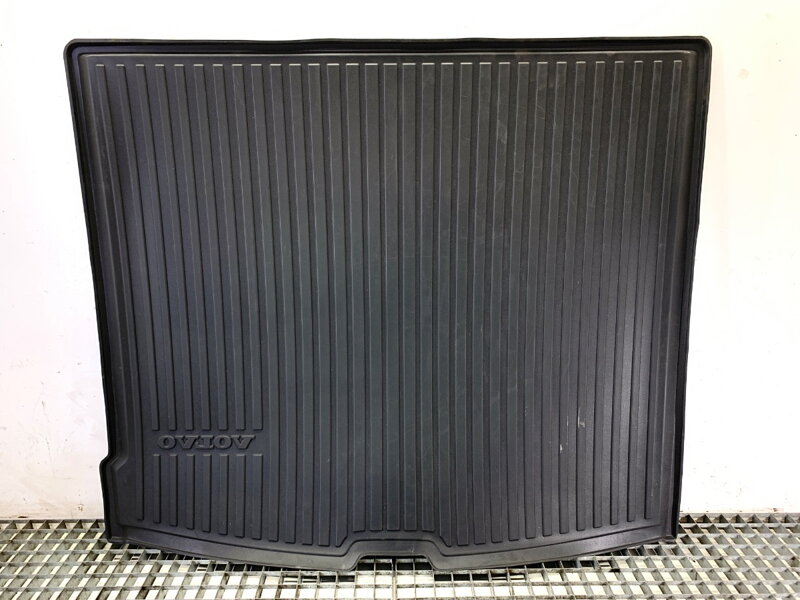 Koberec kufra gumová Volvo XC60 II (246) 2017 - 2022