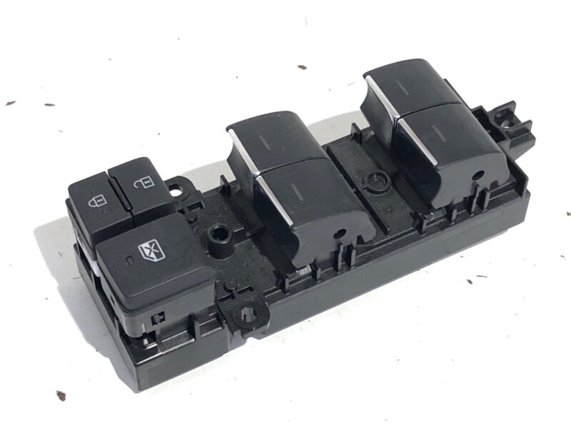 Ovládanie okien Toyota Camry (_V7_, _VA7_, _VH7_) 2017 - 2022 84040-12240