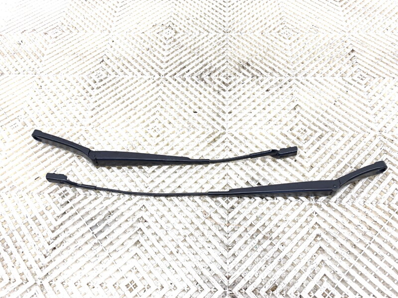 Stierač sada predný Skoda Kodiaq (NS7, NV7, NS6) 2016 - 2022 566955410