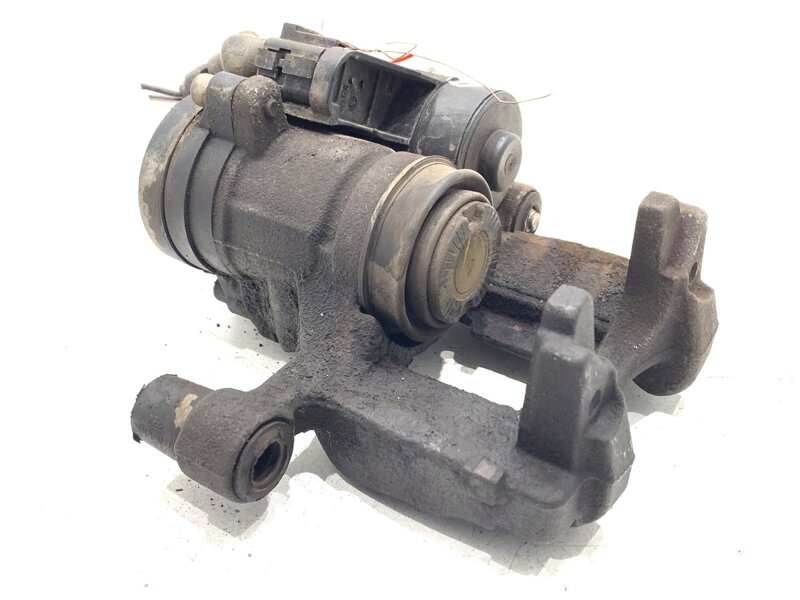 Brzdový strmeň pravý zadný Skoda Karoq (NU7, ND7) 2017 - 2022 5Q0615406EE