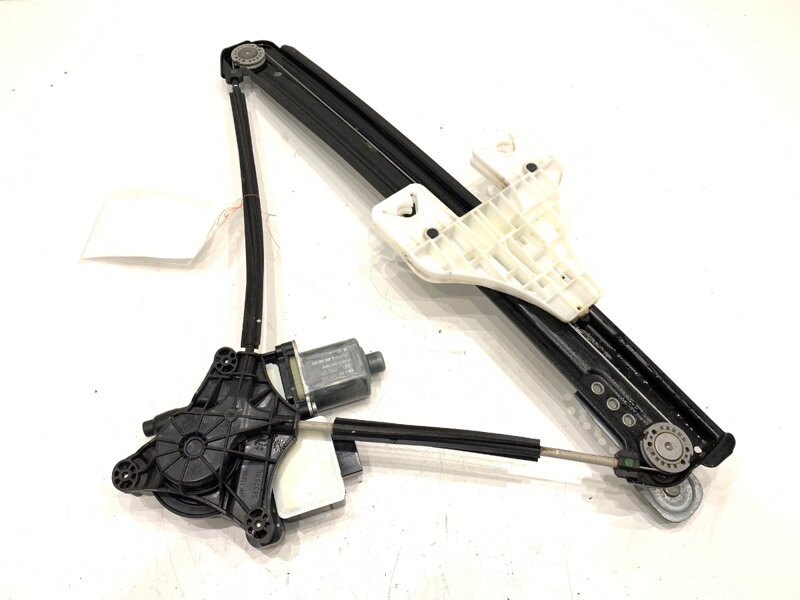 Sťahovačka okna ľavá zadná Skoda Karoq (NU7, ND7) 2017 - 2022 5Q0959811E