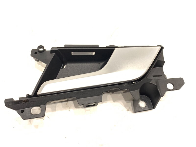 Kľučka vnútorná pravá zadná Audi A5 Sportback (F5A, F5F) 2016 - 2022 8W0837020A