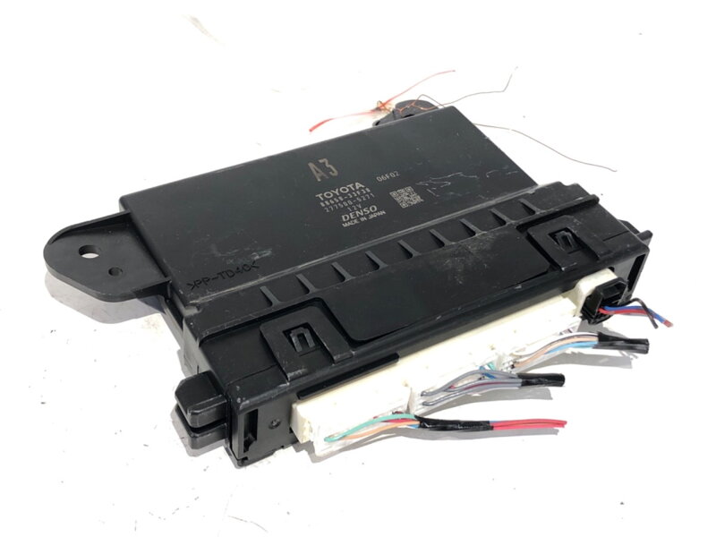 Modul klimatizácie Toyota Camry (_V7_, _VA7_, _VH7_) 2017 - 2022 88650-33F30