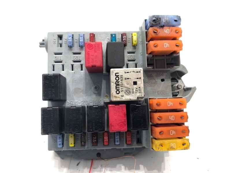 Poistková skrinka Fiat Croma (194_) 2005 - 2022 51738105