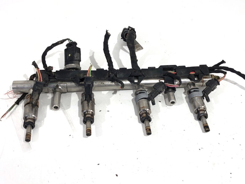 Vstrekovacia rampa Audi A3 Limousine (8VS, 8VM) 2013 - 2022 06K133317G