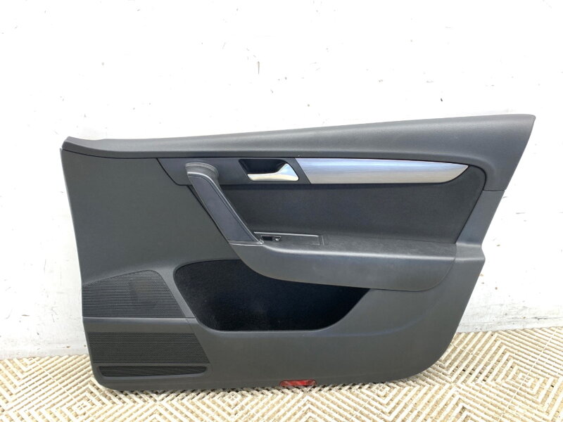 Tapacír dverí pravý predný VW Passat B7 Variant (365) 2010 - 2015