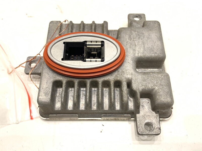 Riadiaca jednotka xenón BMW 5 Touring (F11) 2009 - 2017 7237647