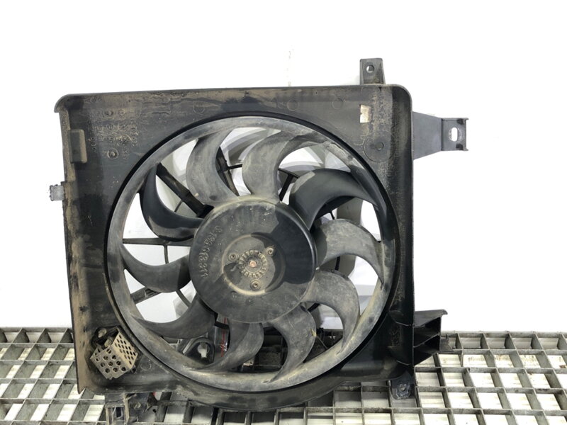 Ventilátor chladiča Opel Zafira / Zafira Family B (A05) 2005 - 2019 24467444