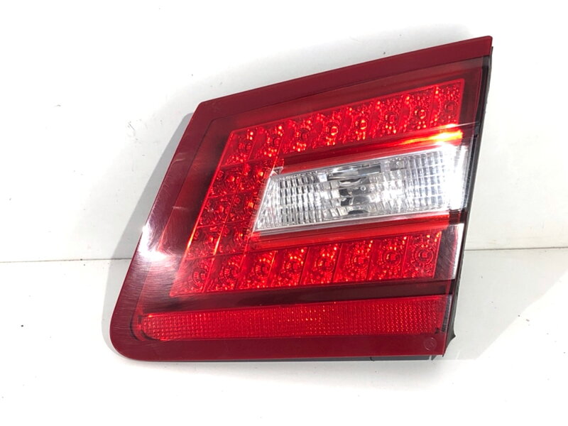 Svetlo zadné pravé vnútorné Mercedes-benz Class E T-model (S212) 2009 - 2016