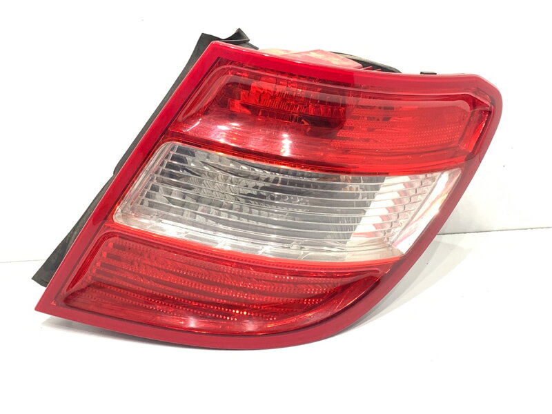 Svetlo pravé zadné Mercedes-benz Class C T-model (S204) 2007 - 2014 2048203664