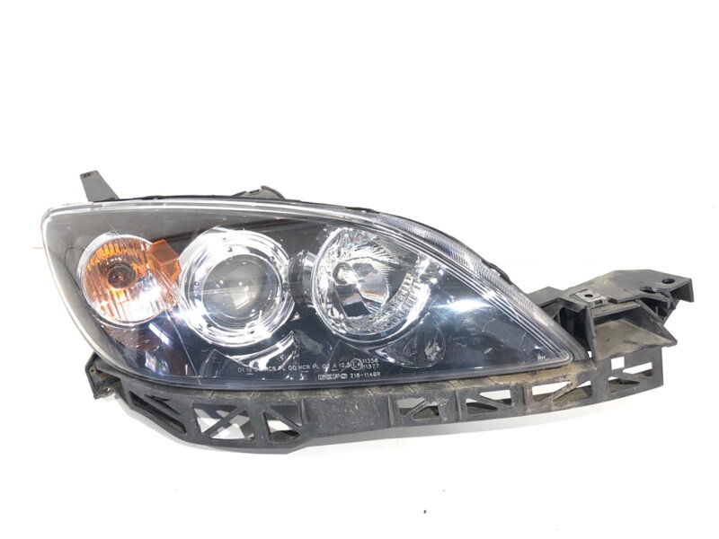 Svetlo pravé predné Mazda 3 (BK) 2003 - 2009