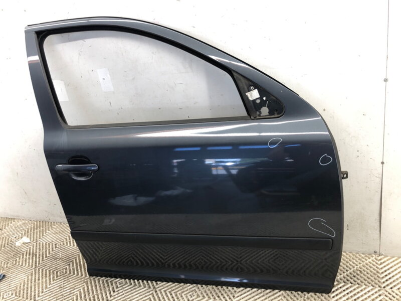 Dvere pravé predné Skoda Octavia II Combi (1Z5) 2004 - 2013