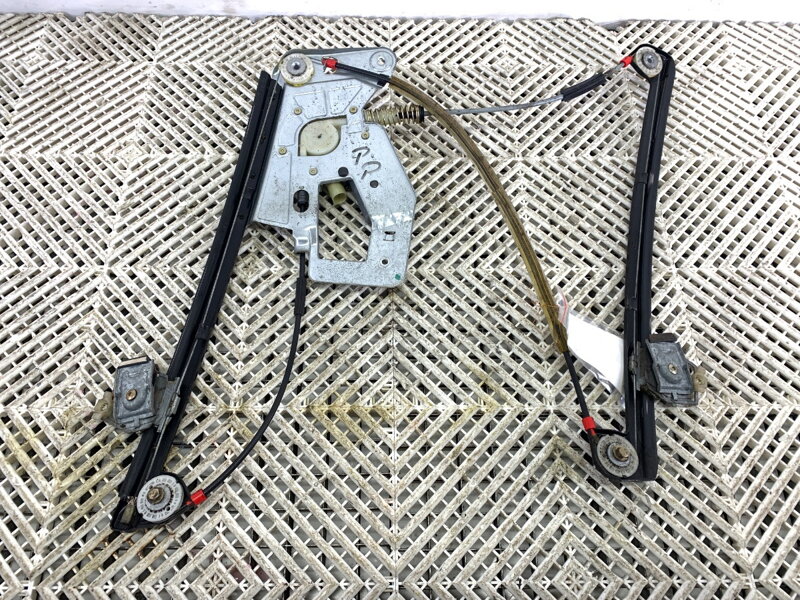 Sťahovačka okna pravá predná BMW 5 (E39) 1995 - 2003 8360512