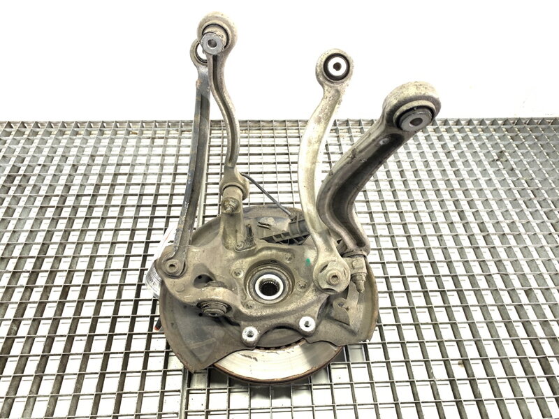 Otoč náboj pravá zadná Mercedes-benz CLS (C218) 2011 - 2017