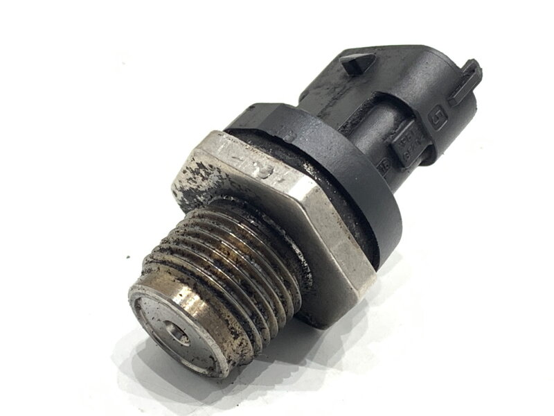 Snímač tlaku paliva Alfa Romeo 159 (939_) 2005 - 2012 0281002706