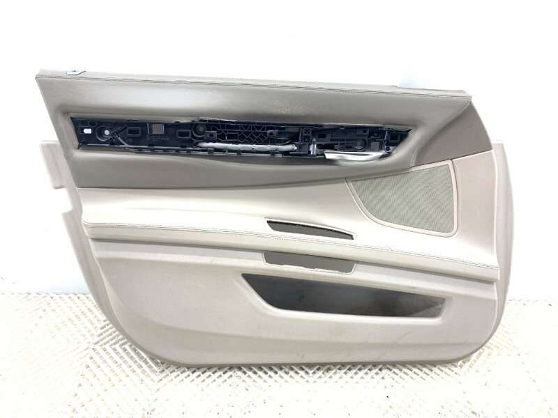 Tapacír dverí ľavý predný BMW 7 (F01, F02, F03, F04) 2008 - 2015