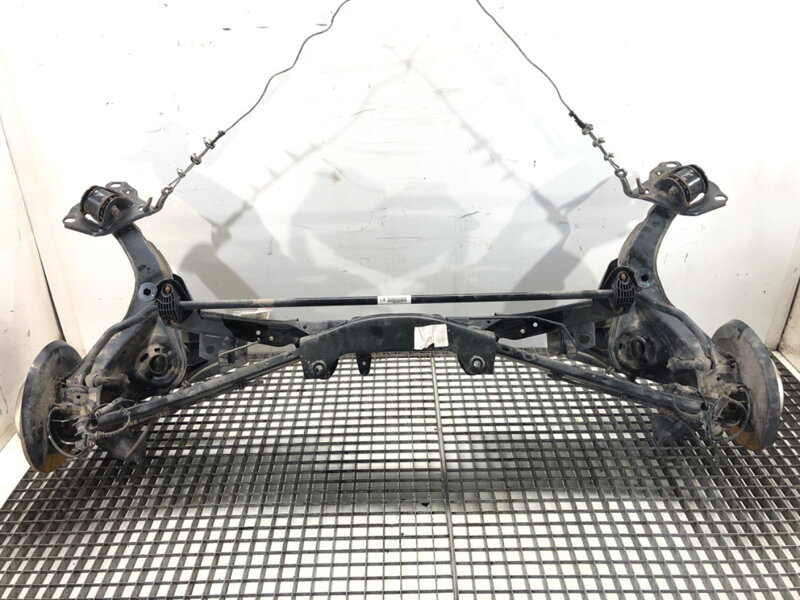 Výstuha zadná BMW 2 Active Tourer (F45) 2013 - 2022